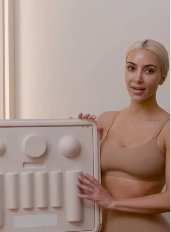 kim kardashian reveals blemishes shares 741780471
